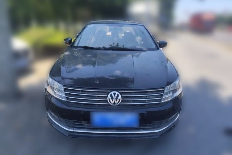 Used Volkswagen Lavida 2015 1.6L Manual Comfort Edition Front