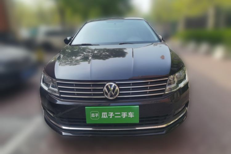 Used Volkswagen Lavida 2015 1.6L Manual Comfort Edition Front