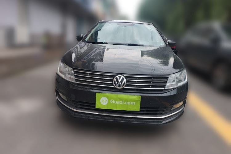 Used Volkswagen Lavida 2015 1.6L Automatic Comfort Edition Front