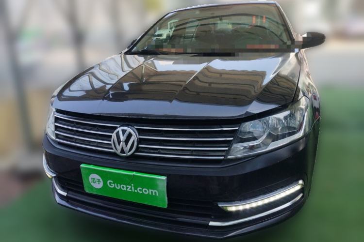 Used Volkswagen Lavida 2015 1.6L Manual Fashion Edition Front