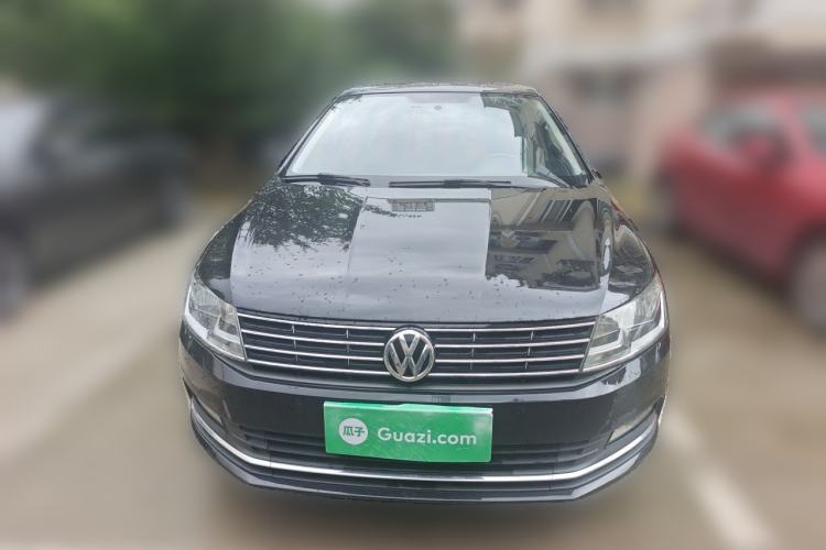 Used Volkswagen Lavida 2015 1.6L Manual Comfort Edition Front