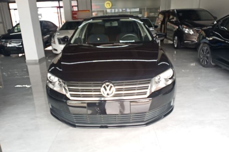 Used Volkswagen Lavida 2015 1.6L Automatic Fashion Edition Front