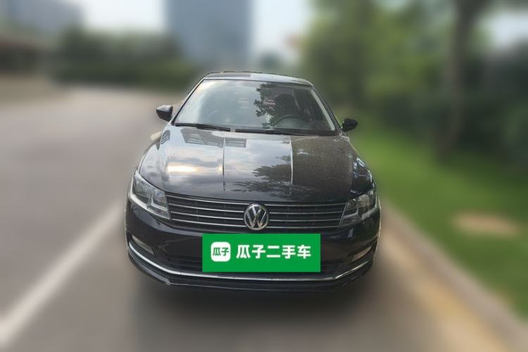Used Volkswagen Lavida 2015 1.6L Manual Comfort Edition Front