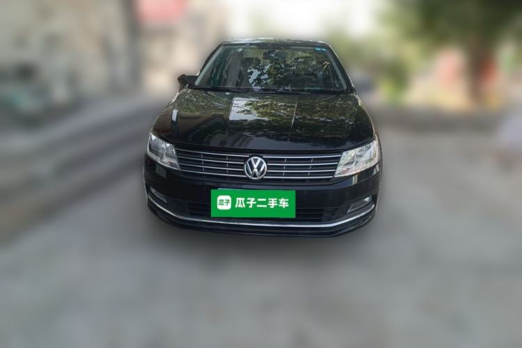 Used Volkswagen Lavida 2015 1.6L Manual Comfort Edition Front