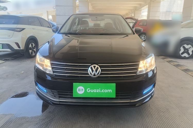 Used Volkswagen Lavida 2015 1.6L Manual Fashion Edition Front