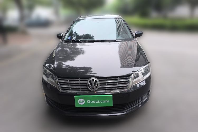 Used Volkswagen Lavida 2015 1.6L Automatic Fashion Edition Front