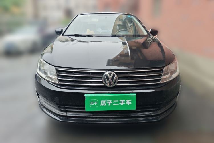 Used Volkswagen Lavida 2015 1.6L Manual Fashion Edition Front