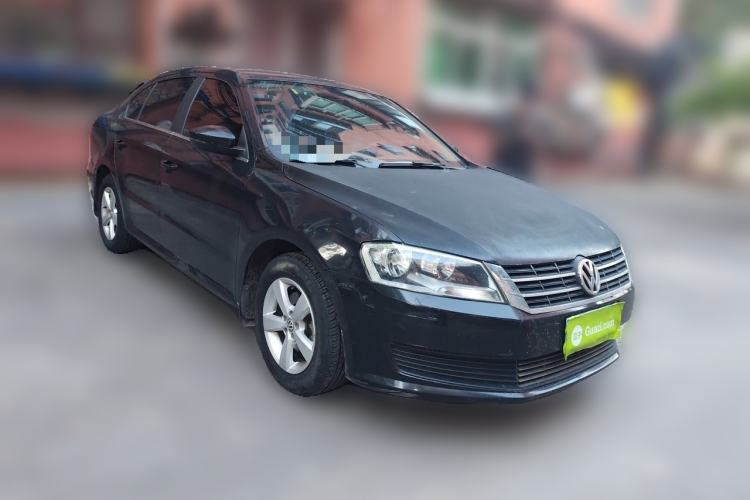 Used Volkswagen Lavida 2015 1.6L Automatic Fashion Edition Front Right 45 Deg