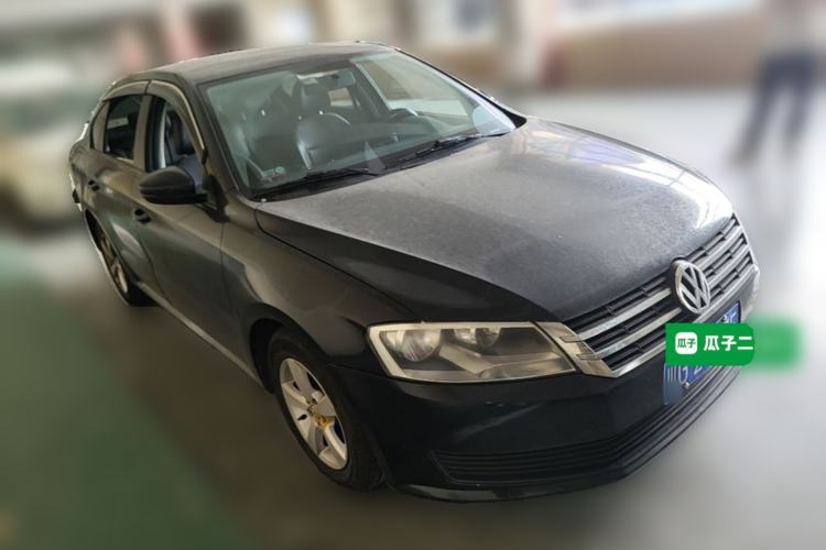 Used Volkswagen Lavida 2015 1.6L Automatic Fashion Edition Front Right 45 Deg