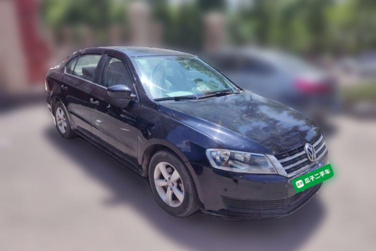 Used Volkswagen Lavida 2015 1.6L Automatic Fashion Edition Front Right 45 Deg