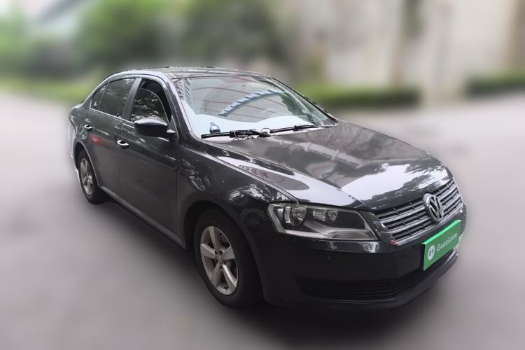 Used Volkswagen Lavida 2015 1.6L Automatic Fashion Edition Front Right 45 Deg