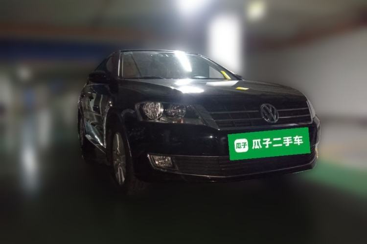 Used Volkswagen Lavida 2015 1.6L Automatic Comfort Edition Front Right 45 Deg