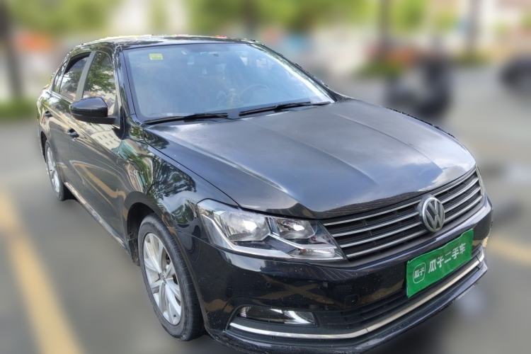 Used Volkswagen Lavida 2015 1.6L Manual Comfort Edition Front Right 45 Deg