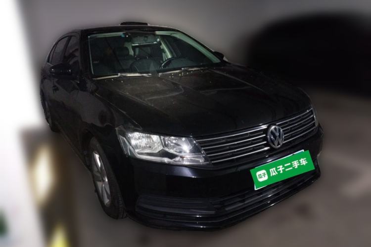 Used Volkswagen Lavida 2015 1.6L Automatic Fashion Edition Front Right 45 Deg