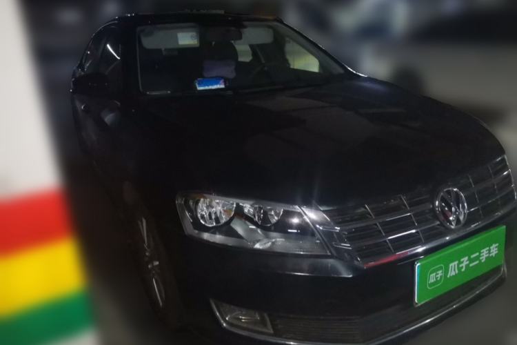 Used Volkswagen Lavida 2015 1.6L Automatic Comfort Edition Front Right 45 Deg