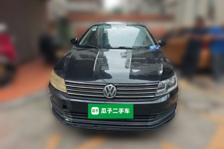 Used Volkswagen Lavida 2015 1.6L Manual Fashion Edition Front