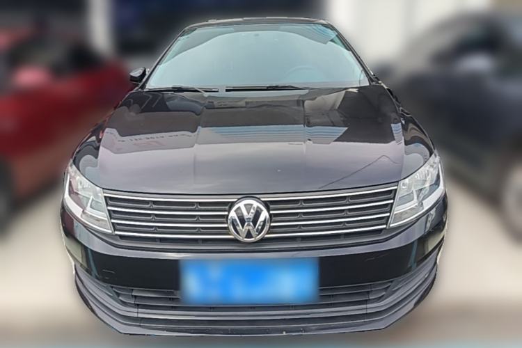 Used Volkswagen Lavida 2015 1.6L Automatic Fashion Edition Front