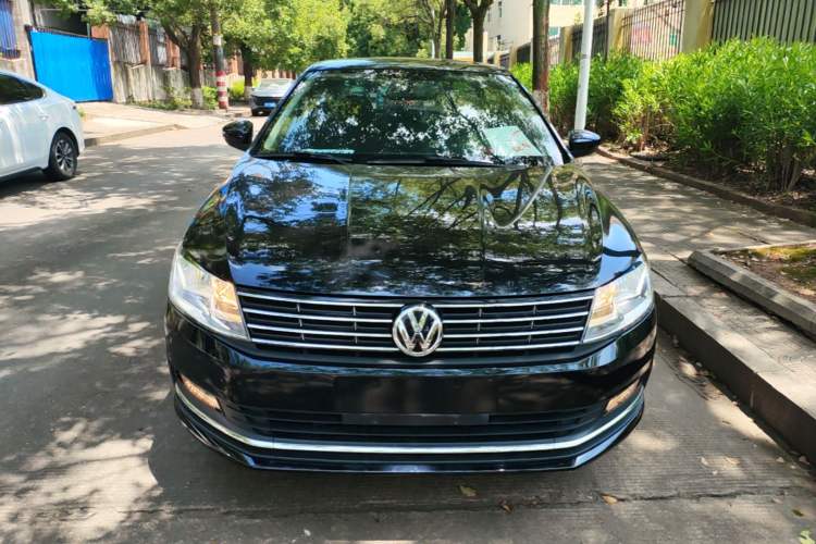 Used Volkswagen Lavida 2015 1.6L Automatic Comfort Edition Front