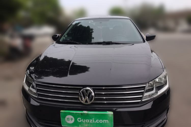 Used Volkswagen Lavida 2015 1.6L Manual Fashion Edition Front