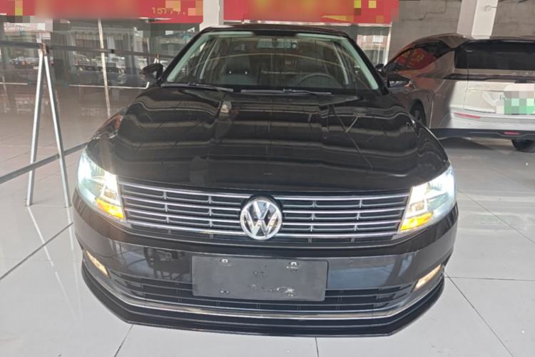 Used Volkswagen Lavida 2015 1.6L Automatic Comfort Edition Front