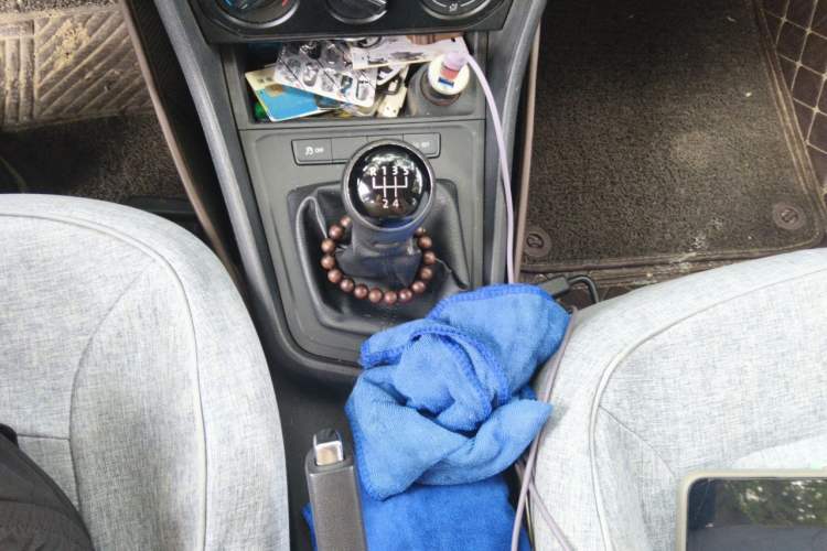 Used Volkswagen Lavida 2015 1.6L Manual Fashion Edition Gear Lever