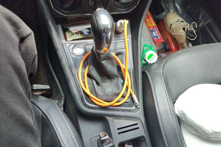 Used Volkswagen Lavida 2015 1.6L Automatic Comfort Edition Gear Lever