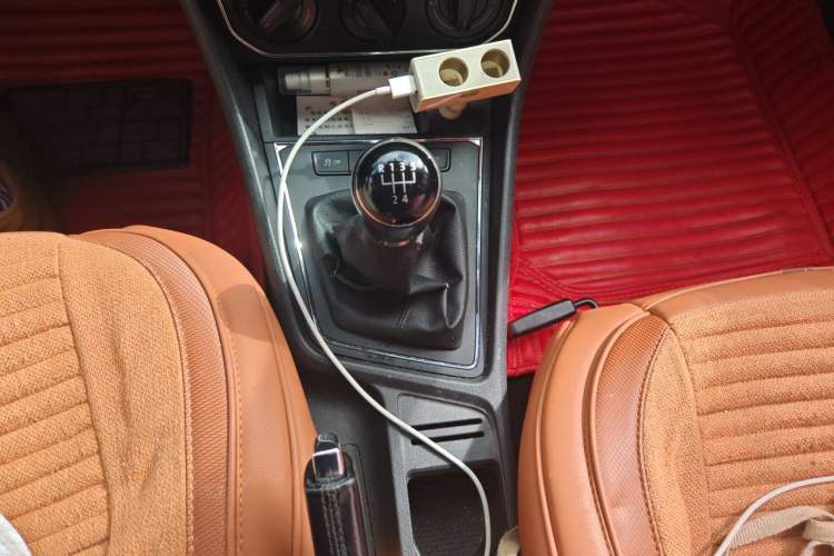 Used Volkswagen Lavida 2015 1.6L Manual Comfort Edition Gear Lever