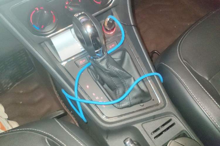 Used Volkswagen Lavida 2015 230TSI DSG Comfort Edition Gear Lever