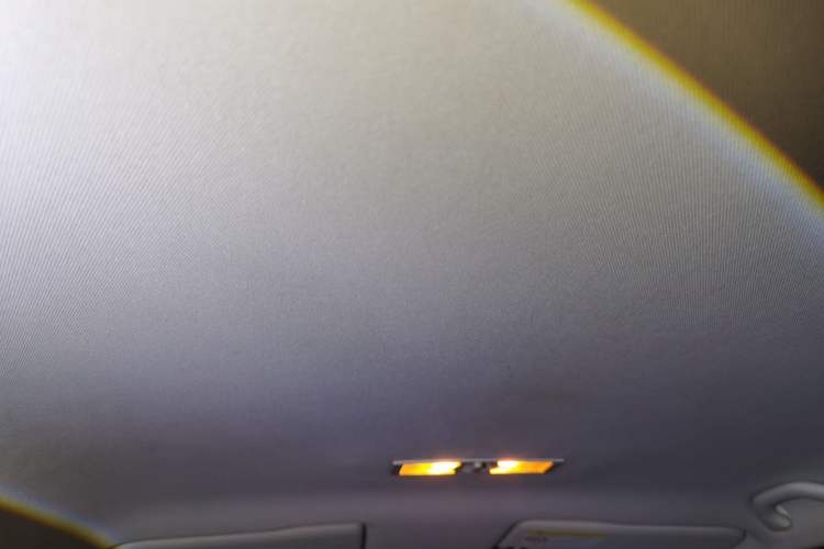 Used Volkswagen Lavida 2015 1.6L Automatic Fashion Edition Headliner