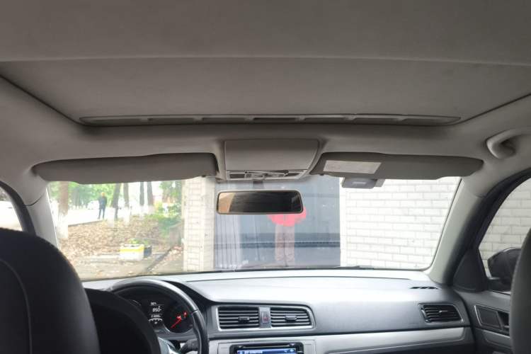 Used Volkswagen Lavida 2015 1.6L Manual Comfort Edition Headliner