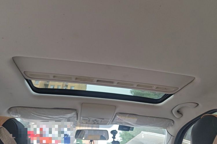 Used Volkswagen Lavida 2015 1.6L Manual Comfort Edition Headliner