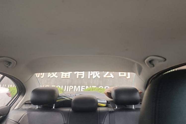 Used Volkswagen Lavida 2015 1.6L Automatic Fashion Edition Headliner