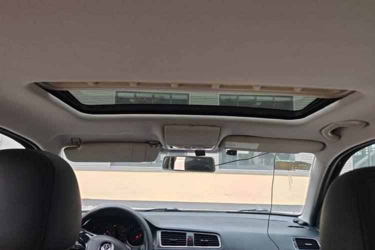 Used Volkswagen Lavida 2015 1.6L Manual Comfort Edition Headliner