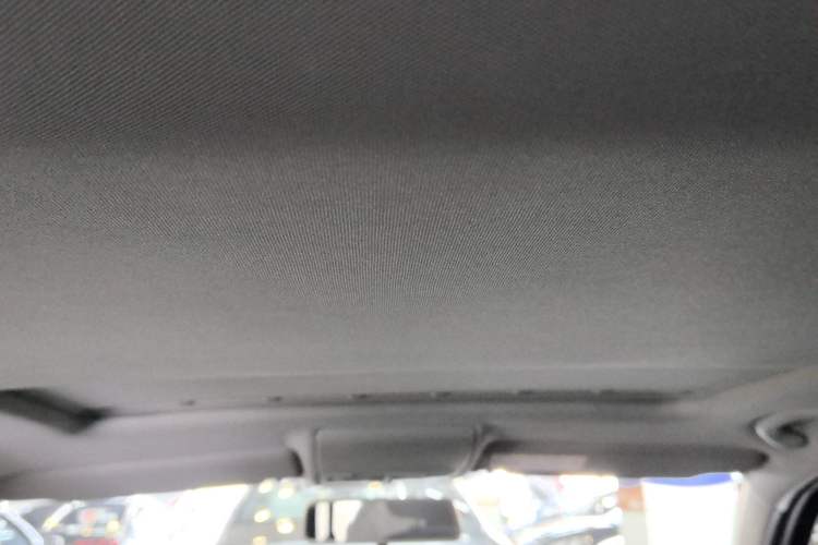 Used Volkswagen Lavida 2015 1.6L Automatic Comfort Edition Headliner
