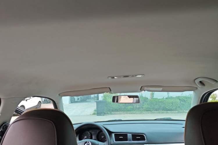 Used Volkswagen Lavida 2015 1.6L Automatic Fashion Edition Headliner