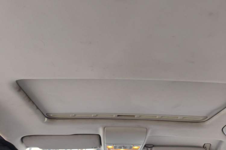 Used Volkswagen Lavida 2015 1.6L Automatic Comfort Edition Headliner