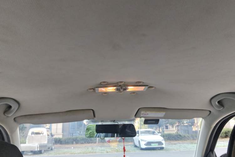 Used Volkswagen Lavida 2015 1.6L Automatic Fashion Edition Headliner