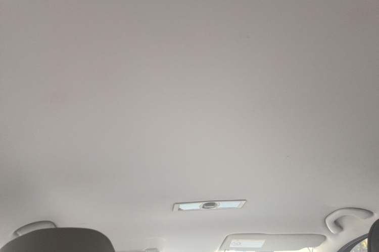Used Volkswagen Lavida 2015 1.6L Automatic Fashion Edition Headliner