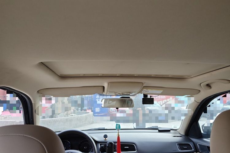 Used Volkswagen Lavida 2015 1.6L Automatic Comfort Edition Headliner
