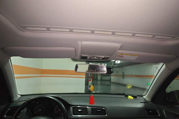 Used Volkswagen Lavida 2015 1.6L Manual Comfort Edition Headliner