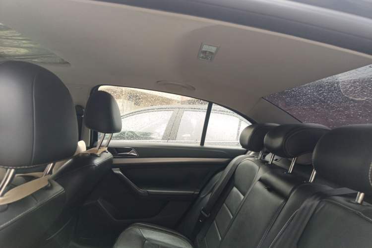 Used Volkswagen Lavida 2015 1.6L Automatic Comfort Edition Headliner