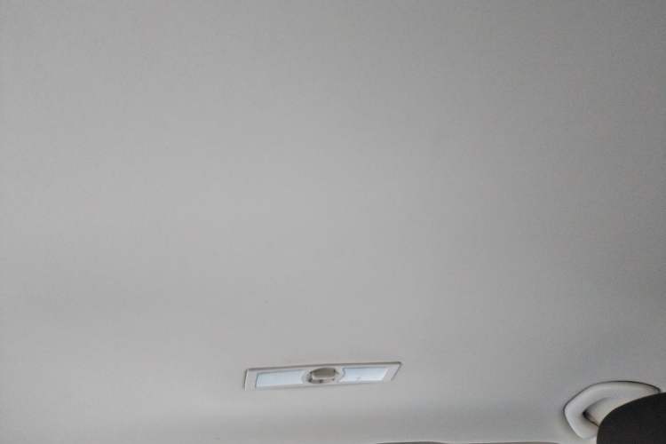 Used Volkswagen Lavida 2015 1.6L Automatic Fashion Edition Headliner