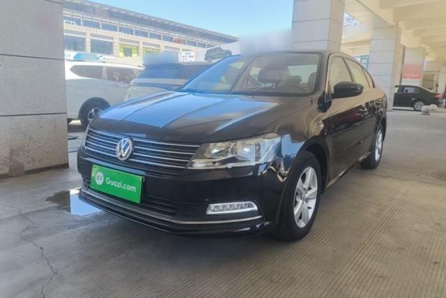 Used Volkswagen Lavida 2015 1.6L Manual Fashion Edition