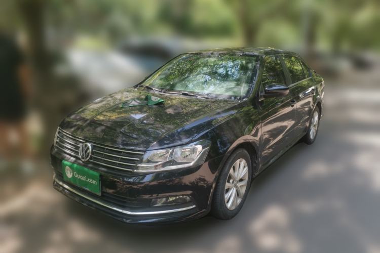 Used Volkswagen Lavida 2015 1.6L Manual Comfort Edition Guazi used car, China used car export, Used car for sale, Used  cars, Cheapest cars for sale