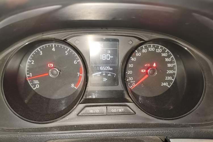 Used Volkswagen Lavida 2015 1.6L Manual Fashion Edition Instrument Cluster