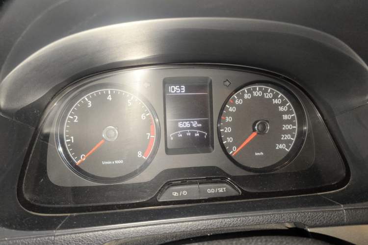 Used Volkswagen Lavida 2015 1.6L Manual Fashion Edition Instrument Cluster