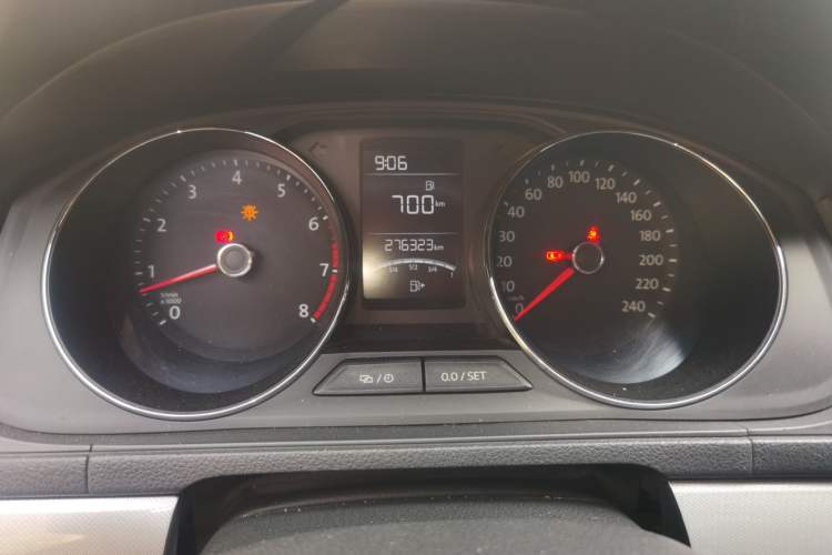 Used Volkswagen Lavida 2015 1.6L Manual Comfort Edition Instrument Cluster