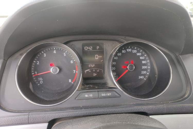 Used Volkswagen Lavida 2015 230TSI DSG Comfort Edition Instrument Cluster