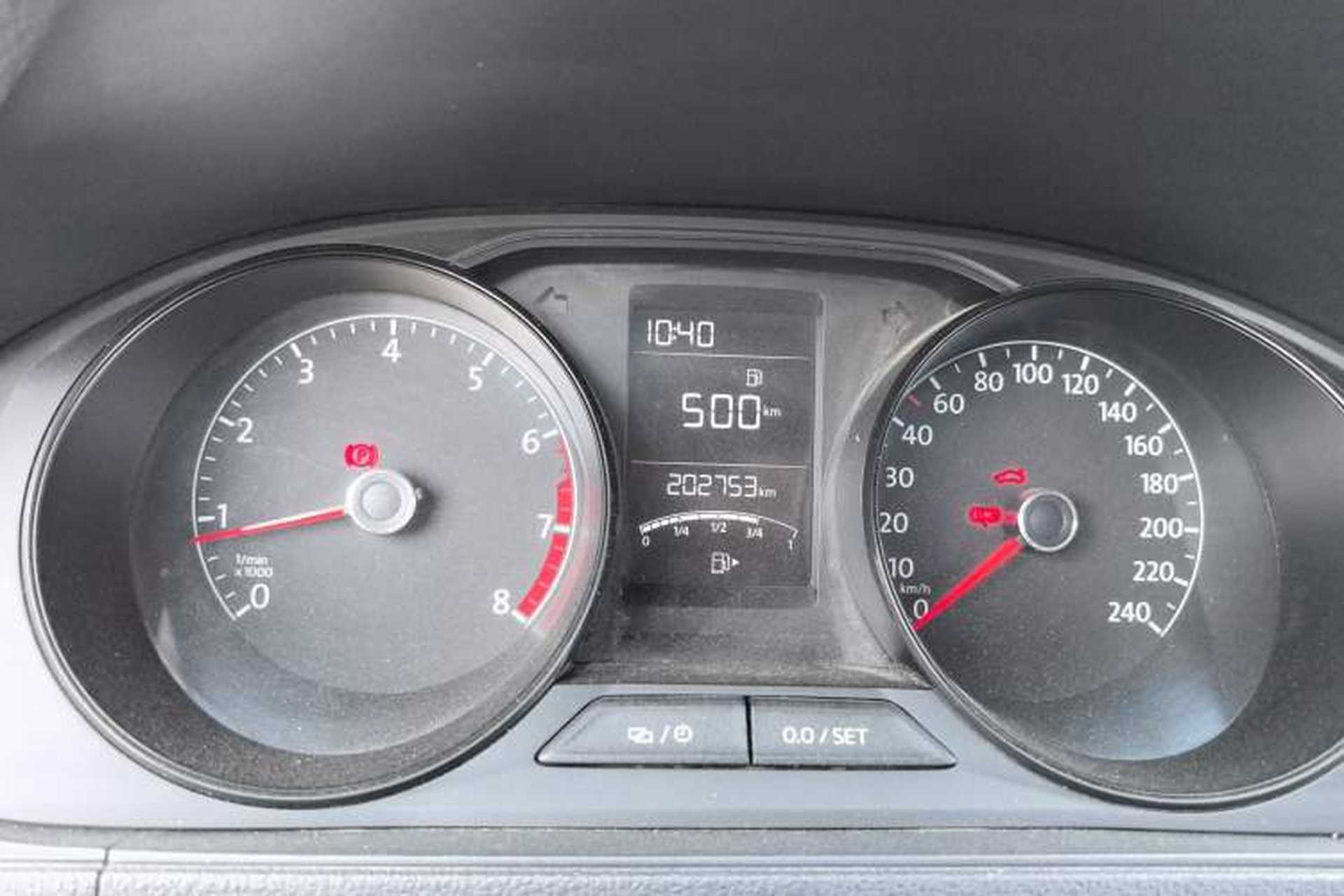 Used Volkswagen Lavida 2015 1.6L Manual Fashion Edition Instrument Cluster