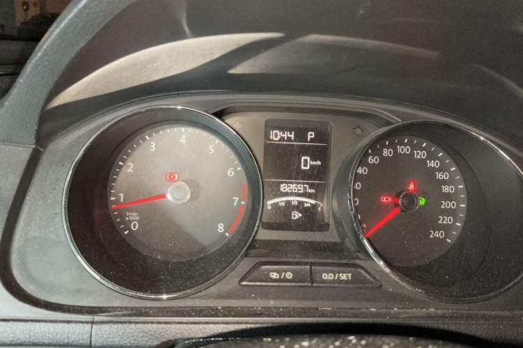 Used Volkswagen Lavida 2015 230TSI DSG Comfort Edition Instrument Cluster